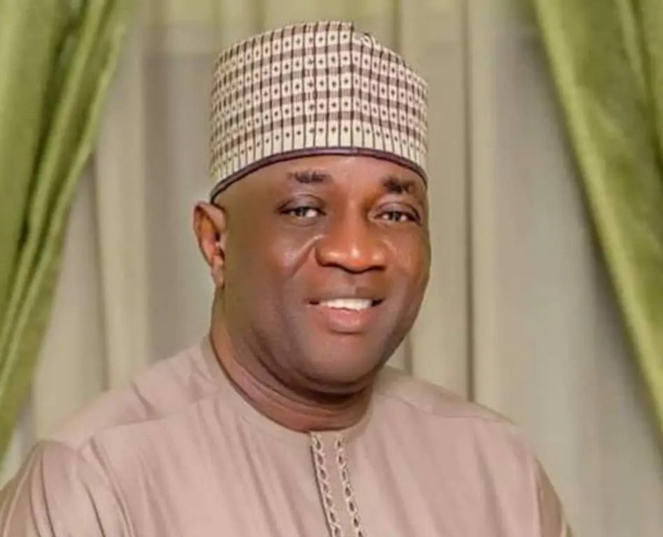 Senator Yunus Akintunde speaking at Senate plenary on Nigeria's power sector reform