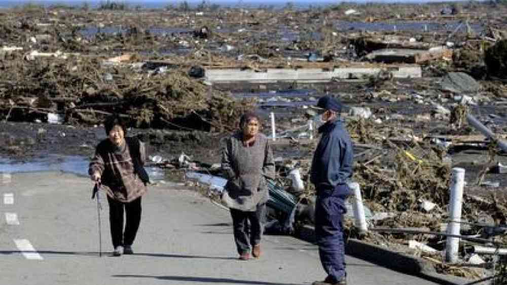 Emergency response teams in Japan after a 7.1-magnitude earthquake triggered a tsunami alert on Kyushu island.