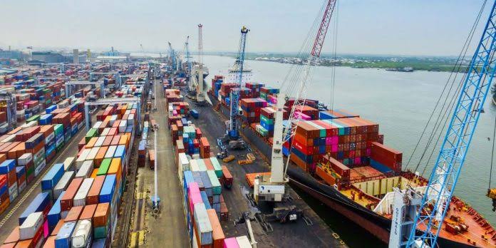 Cargo containers at a Nigerian seaport as stakeholders endorse the National Single Window digital platform to improve cargo clearance and port efficiency.