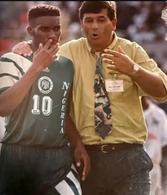Former Super Eagles coaches Clemens Westerhof and Bonfrere Johannes being recognised for their contributions to Nigerian football